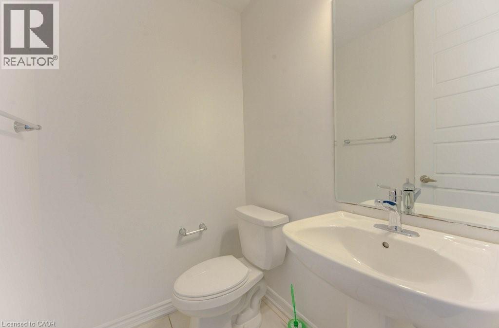 7 Saxony Street, Kitchener, Ontario  N2R 0S3 - Photo 15 - 40778174