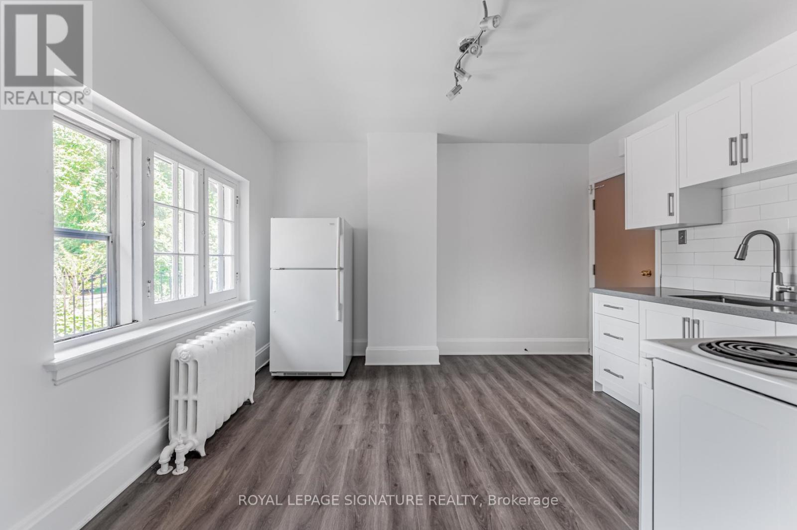2a - 388 Palmerston Boulevard, Toronto, Ontario  M6G 2N6 - Photo 8 - C12456681