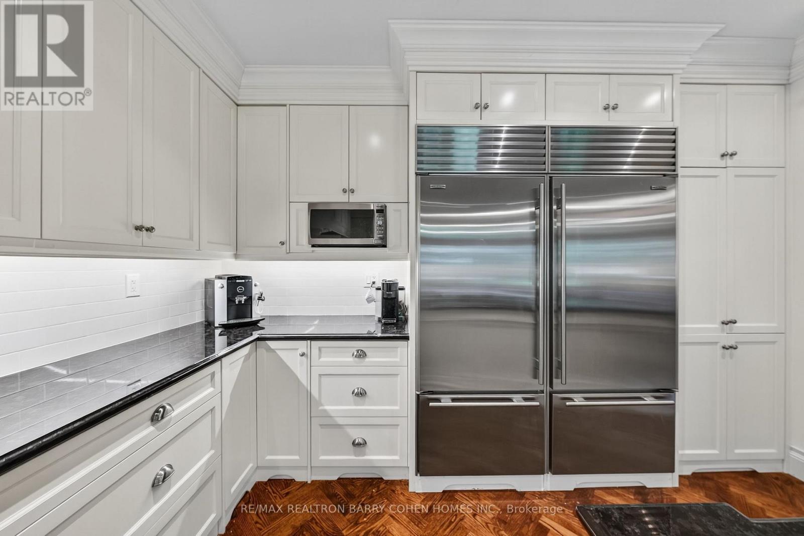 106 Highland Crescent, Toronto (Bridle Path-Sunnybrook-York Mills), Ontario  M2L 1H1 - Photo 12 - C12456748