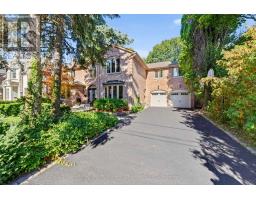 106 HIGHLAND CRESCENT, Toronto, Ontario