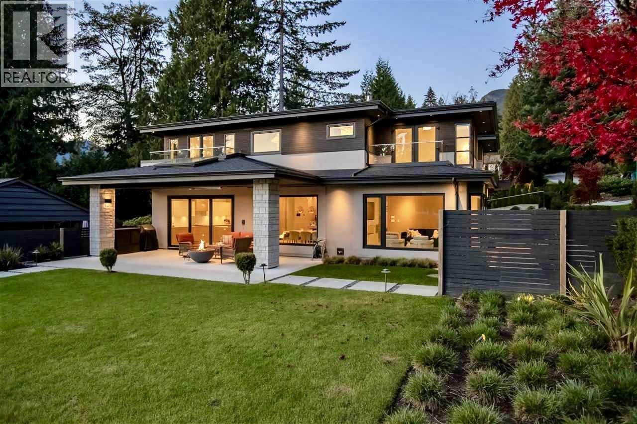 5141 SARITA AVENUE, North Vancouver, British Columbia