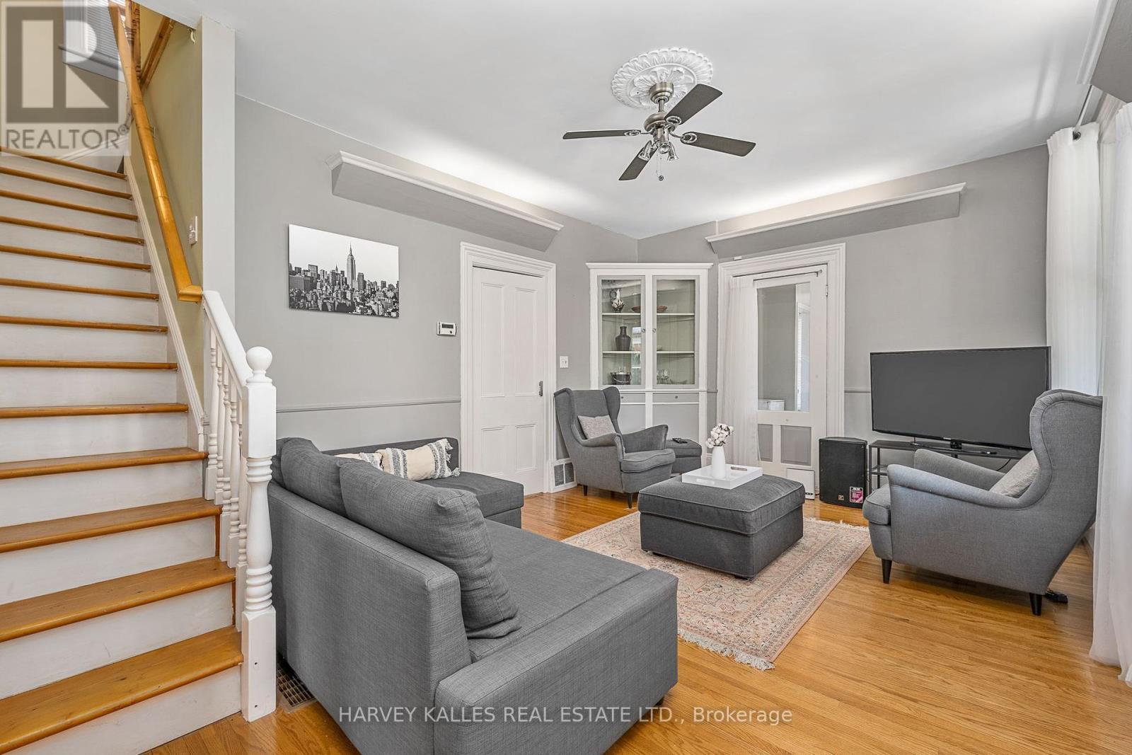 18 Centre Street, Prince Edward County, Ontario K0K 2T0 - Photo 10 - X12456770