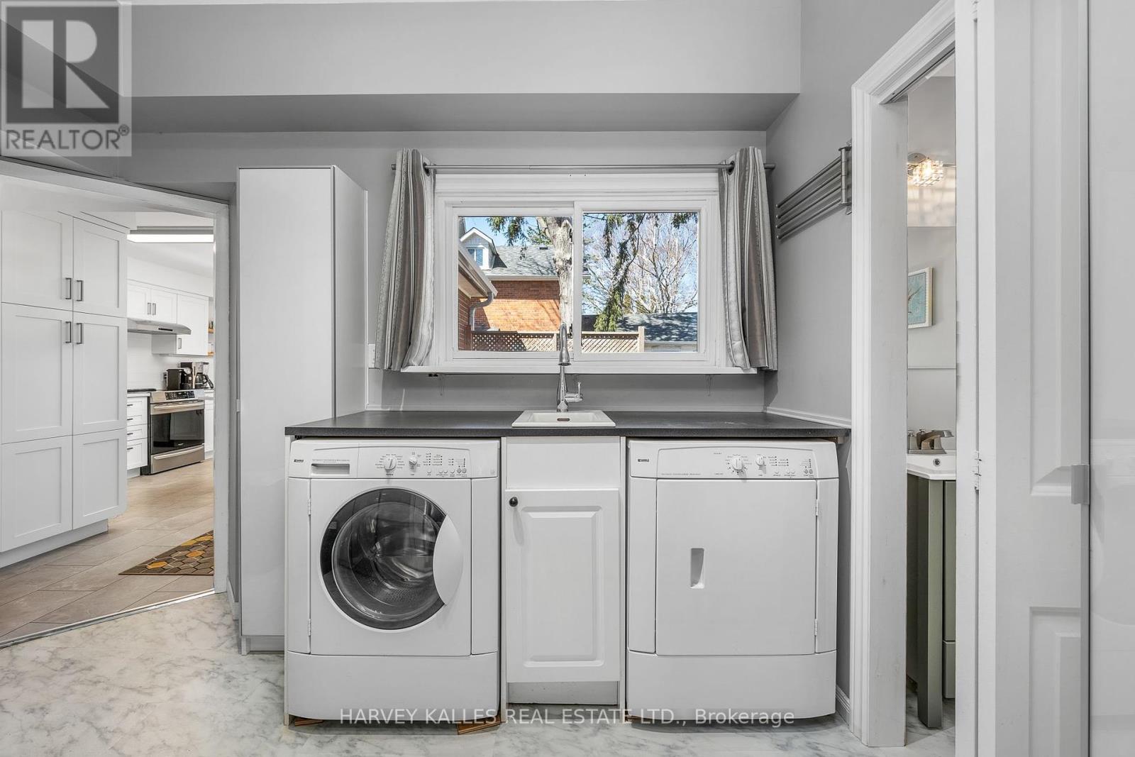 18 Centre Street, Prince Edward County, Ontario K0K 2T0 - Photo 12 - X12456770