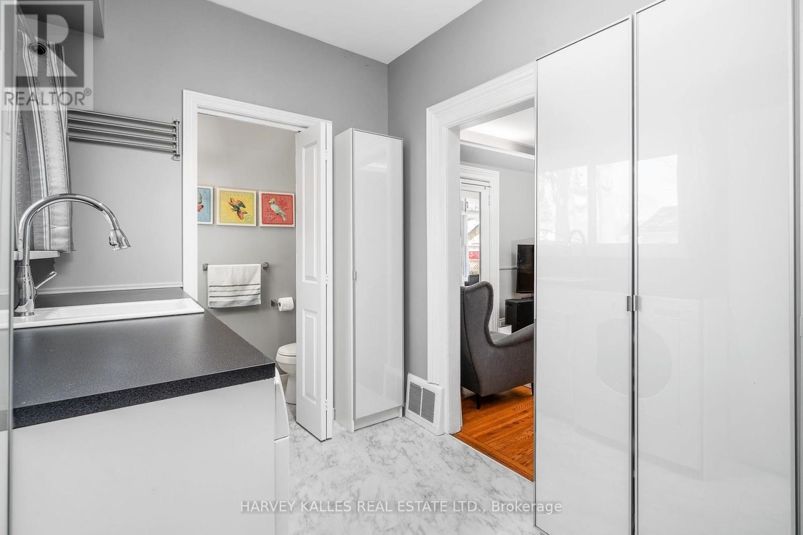 18 Centre Street, Prince Edward County, Ontario K0K 2T0 - Photo 13 - X12456770