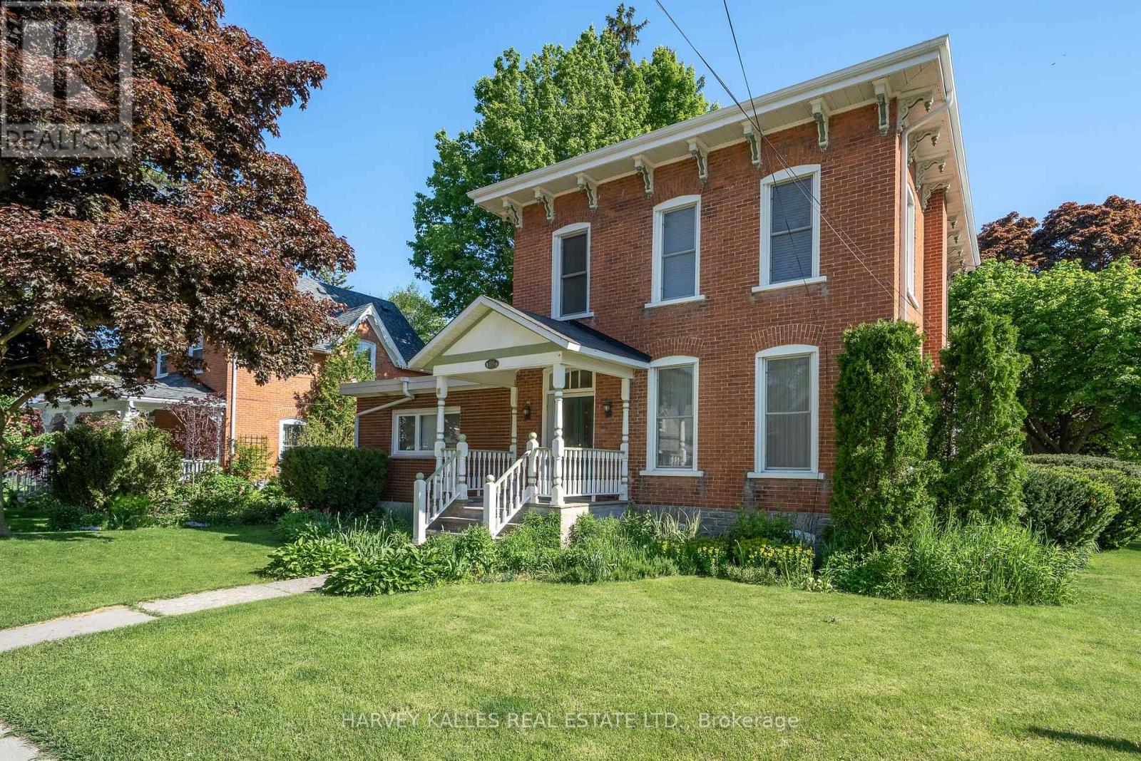 18 Centre Street, Prince Edward County, Ontario K0K 2T0 - Photo 2 - X12456770