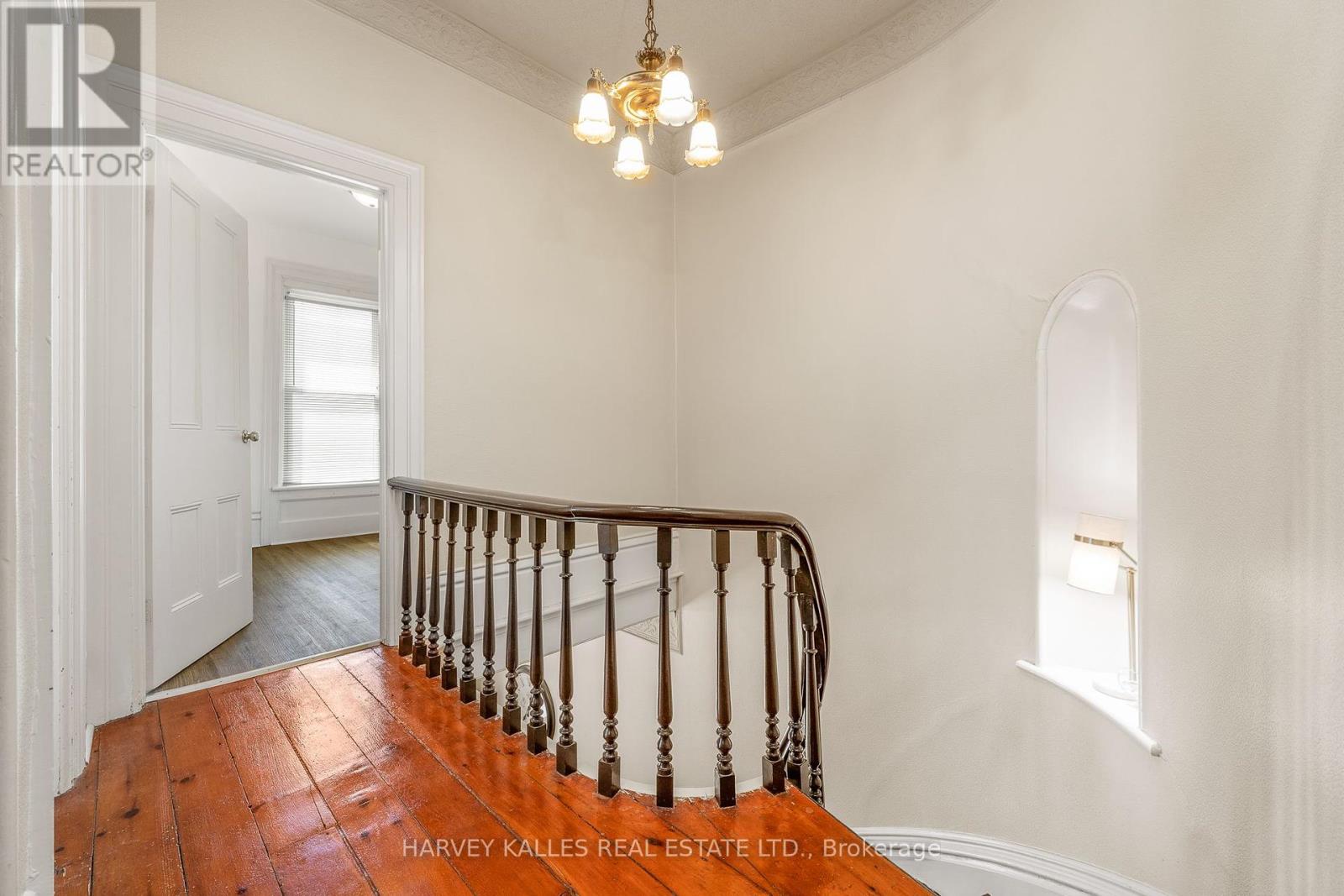 18 Centre Street, Prince Edward County, Ontario K0K 2T0 - Photo 21 - X12456770