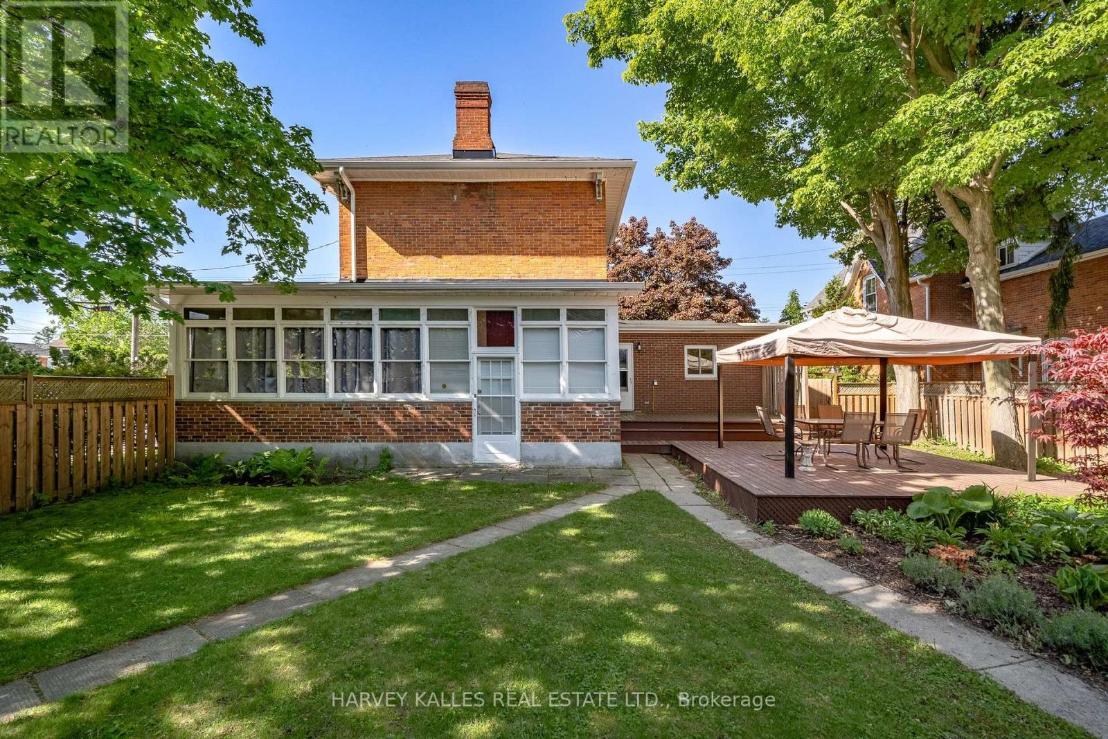 18 Centre Street, Prince Edward County, Ontario K0K 2T0 - Photo 28 - X12456770