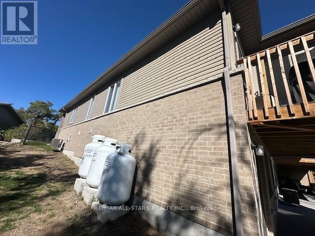 39 - 17 Lakewood Crescent, Kawartha Lakes, Ontario  K0M 1A0 - Photo 17 - X12456789
