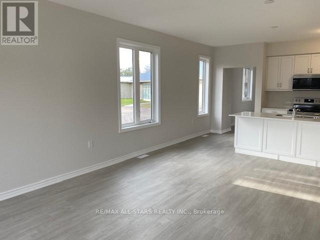 39 - 17 Lakewood Crescent, Kawartha Lakes, Ontario  K0M 1A0 - Photo 8 - X12456789