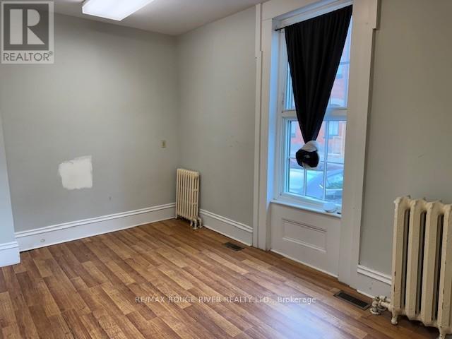 10 Chapel Street, Cobourg, Ontario  K9A 1H9 - Photo 10 - X12456815