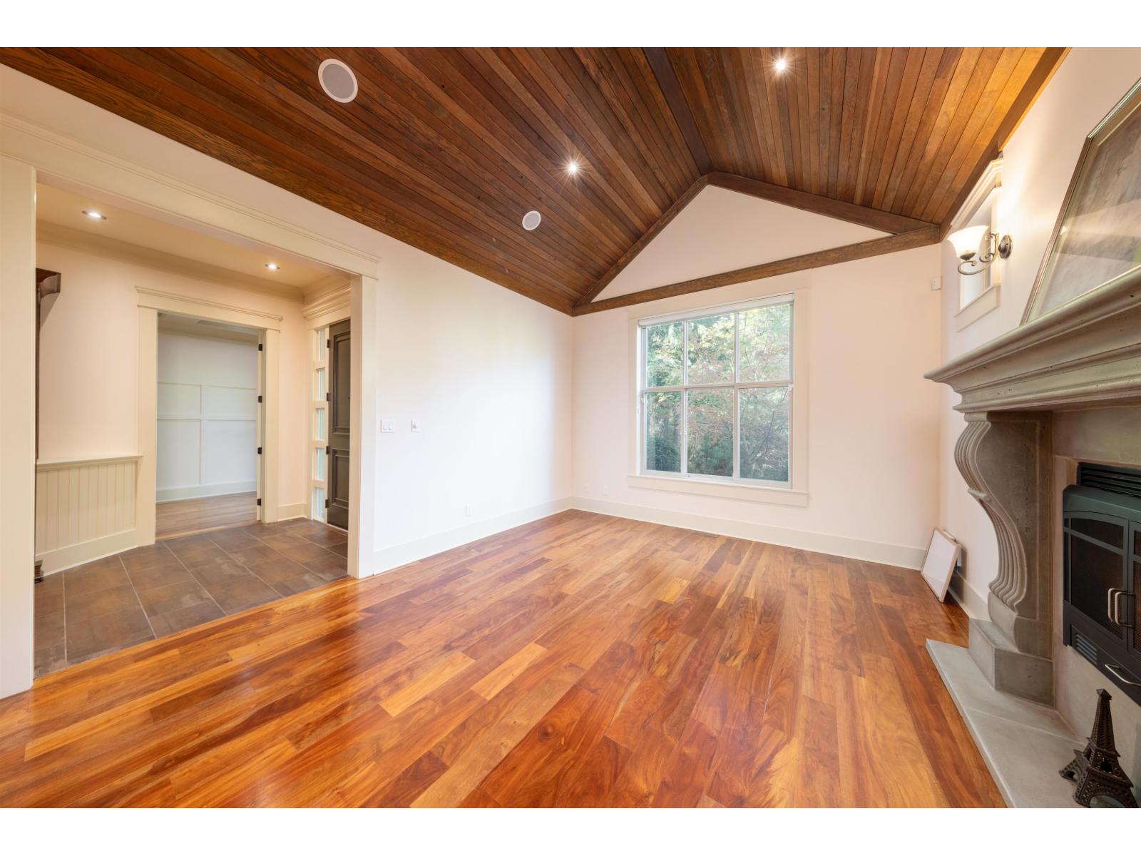 2080 136 Street, Surrey, British Columbia  V4A 0A1 - Photo 6 - R3057269