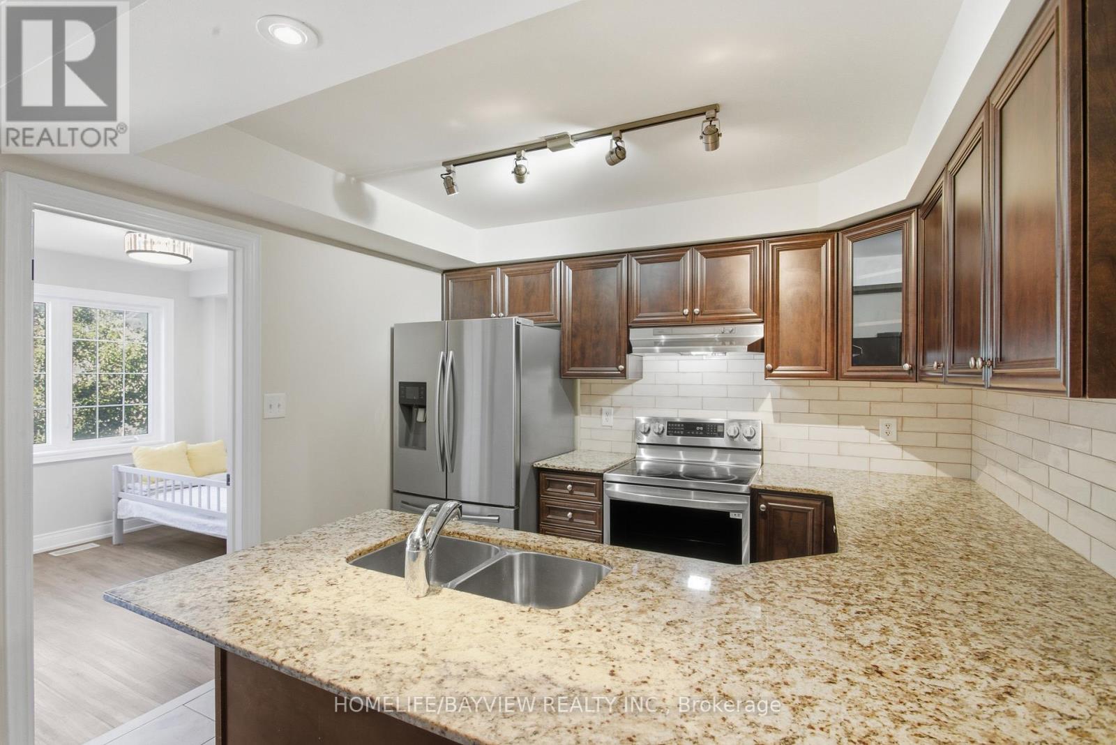 41 Linnell Street, Ajax (Central East), Ontario  L1Z 0K8 - Photo 15 - E12456666
