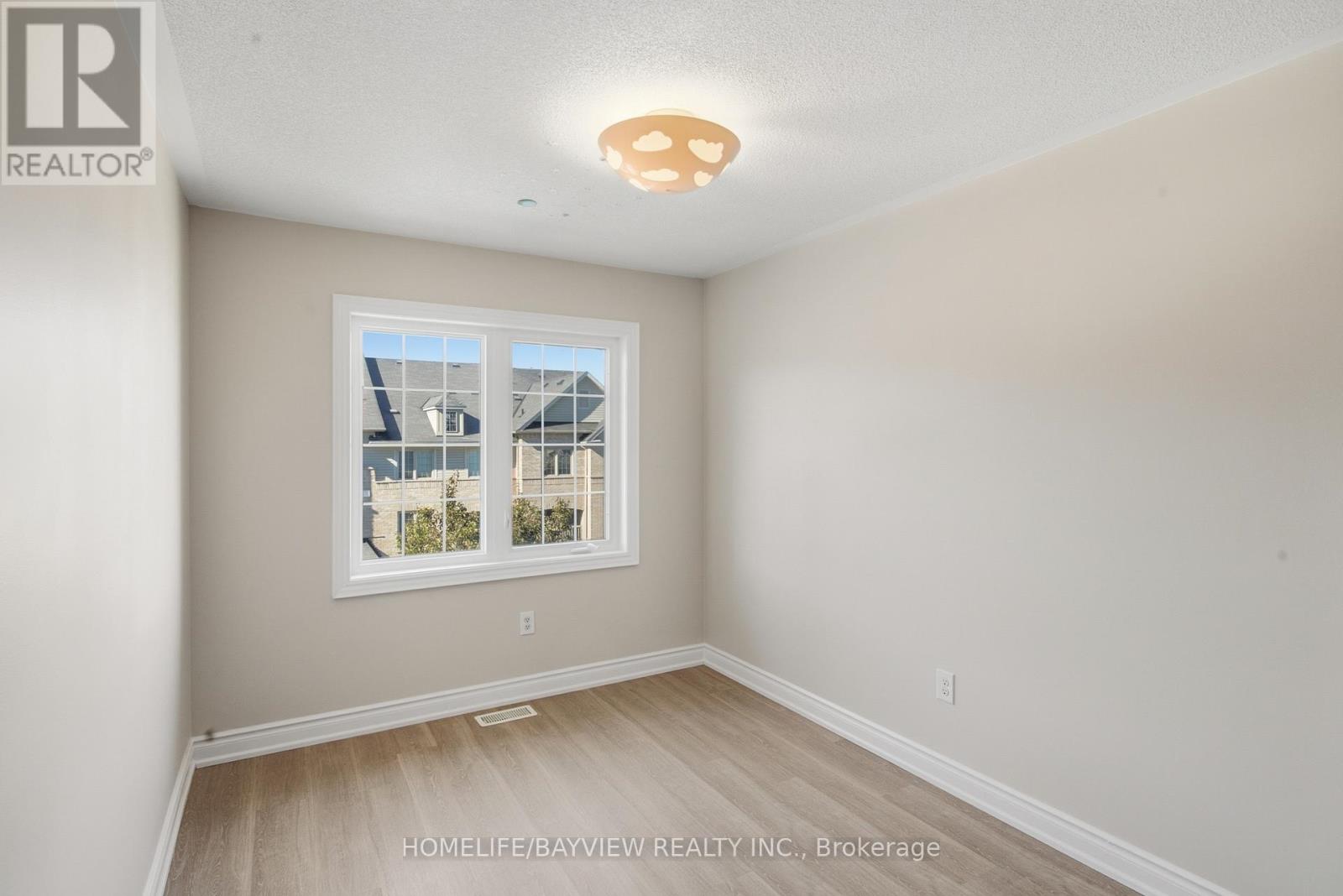 41 Linnell Street, Ajax (Central East), Ontario  L1Z 0K8 - Photo 8 - E12456666