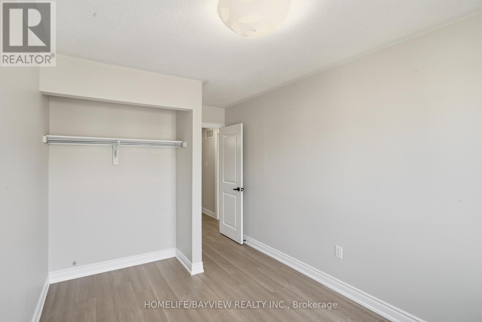 41 Linnell Street, Ajax (Central East), Ontario  L1Z 0K8 - Photo 9 - E12456666