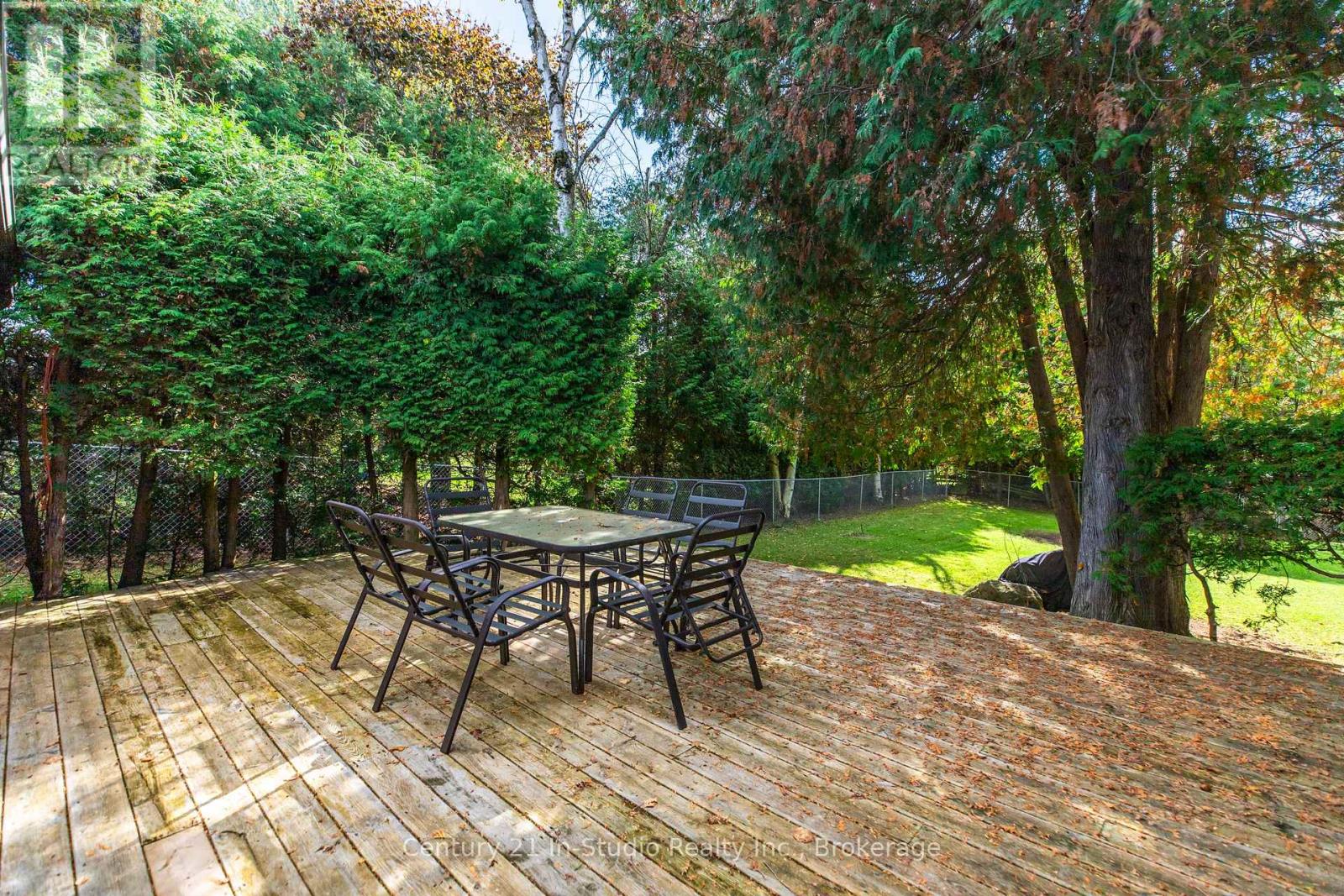 104 Glenwood Place, West Grey, Ontario  N0C 1H0 - Photo 10 - X12456800