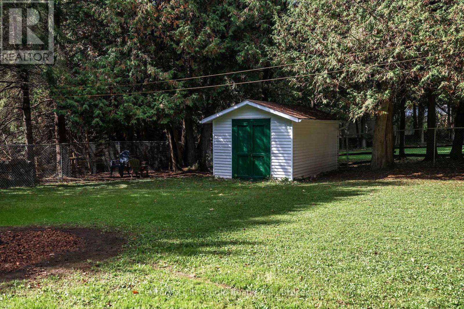 104 Glenwood Place, West Grey, Ontario  N0C 1H0 - Photo 14 - X12456800