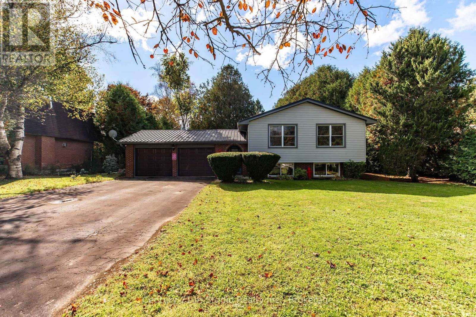 104 Glenwood Place, West Grey, Ontario  N0C 1H0 - Photo 8 - X12456800
