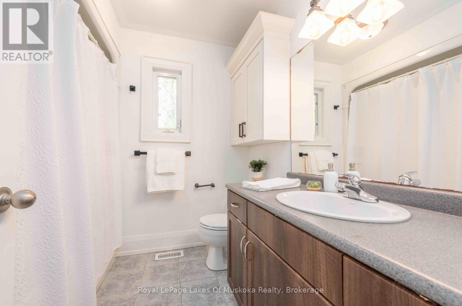 134 Chaffey Township Road, Huntsville, Ontario  P1H 1C8 - Photo 13 - X12456826
