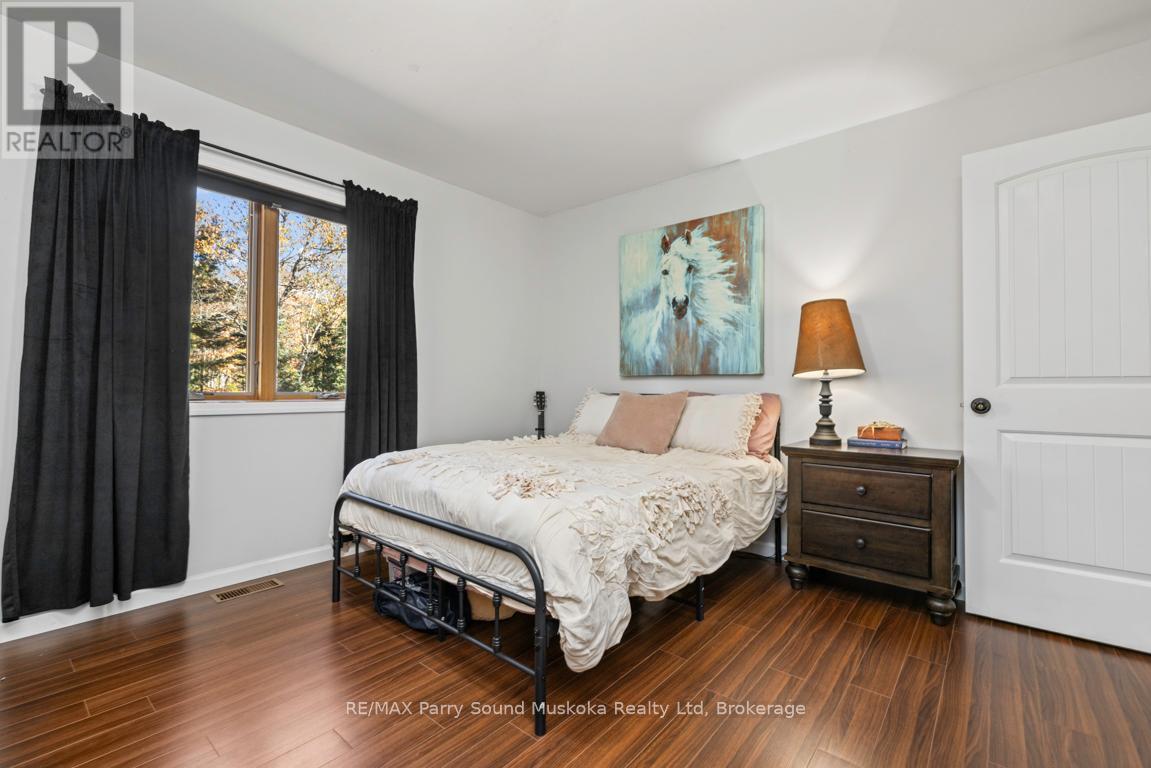 312 Centre Road, Mckellar, Ontario  P2A 0B4 - Photo 12 - X12456841