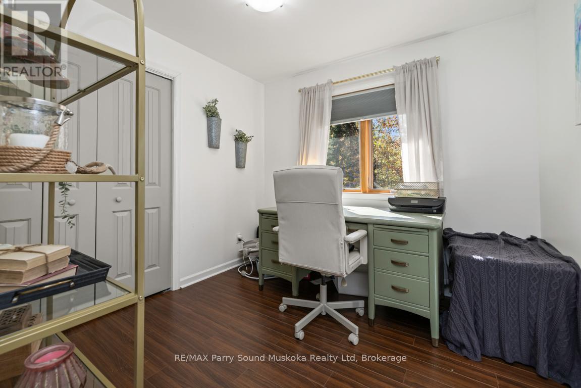 312 Centre Road, Mckellar, Ontario  P2A 0B4 - Photo 18 - X12456841