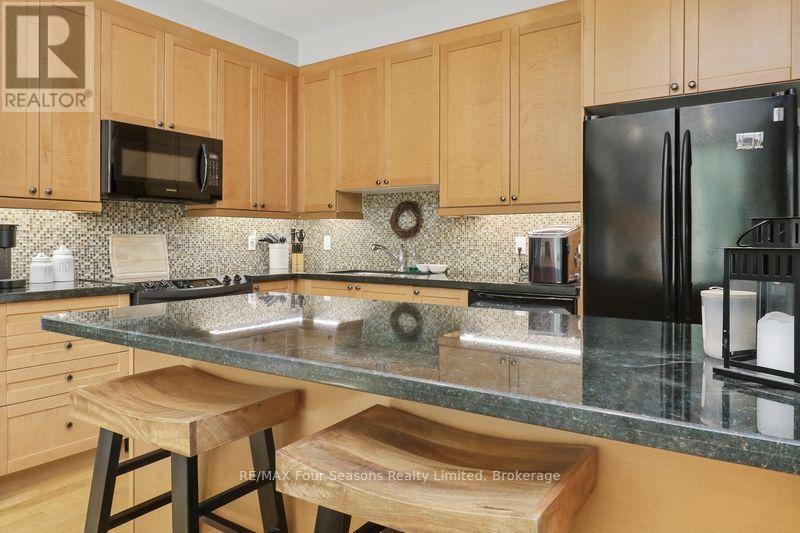 3 - 132 East Ridge Drive, Blue Mountains, Ontario  N0H 2P0 - Photo 11 - X12456889