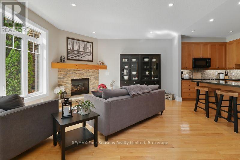 3 - 132 East Ridge Drive, Blue Mountains, Ontario  N0H 2P0 - Photo 14 - X12456889