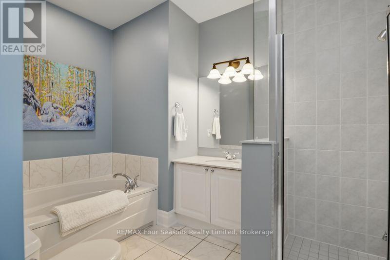 3 - 132 East Ridge Drive, Blue Mountains, Ontario  N0H 2P0 - Photo 18 - X12456889