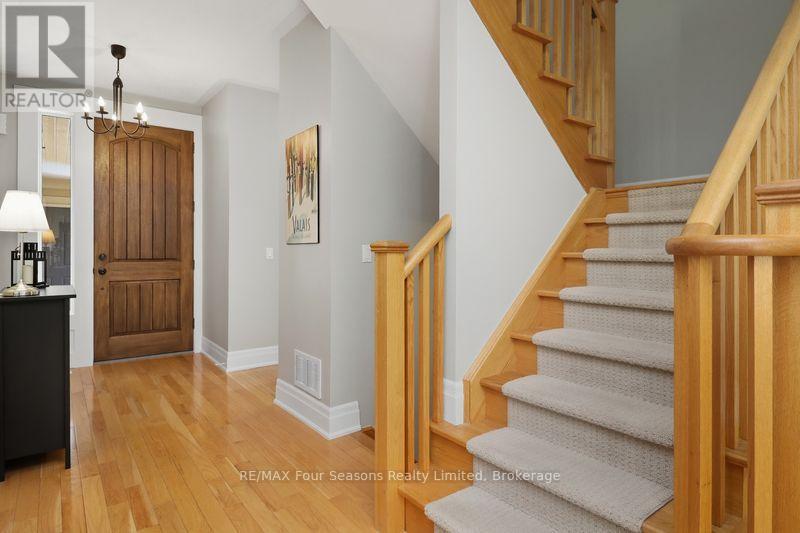 3 - 132 East Ridge Drive, Blue Mountains, Ontario  N0H 2P0 - Photo 5 - X12456889