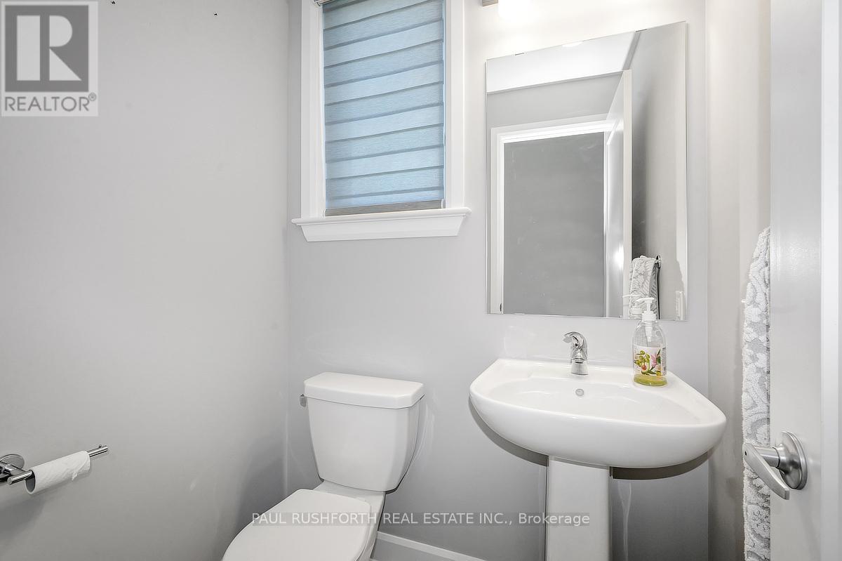 896 Sendero Way, Ottawa, Ontario  K2S 2W8 - Photo 13 - X12456766