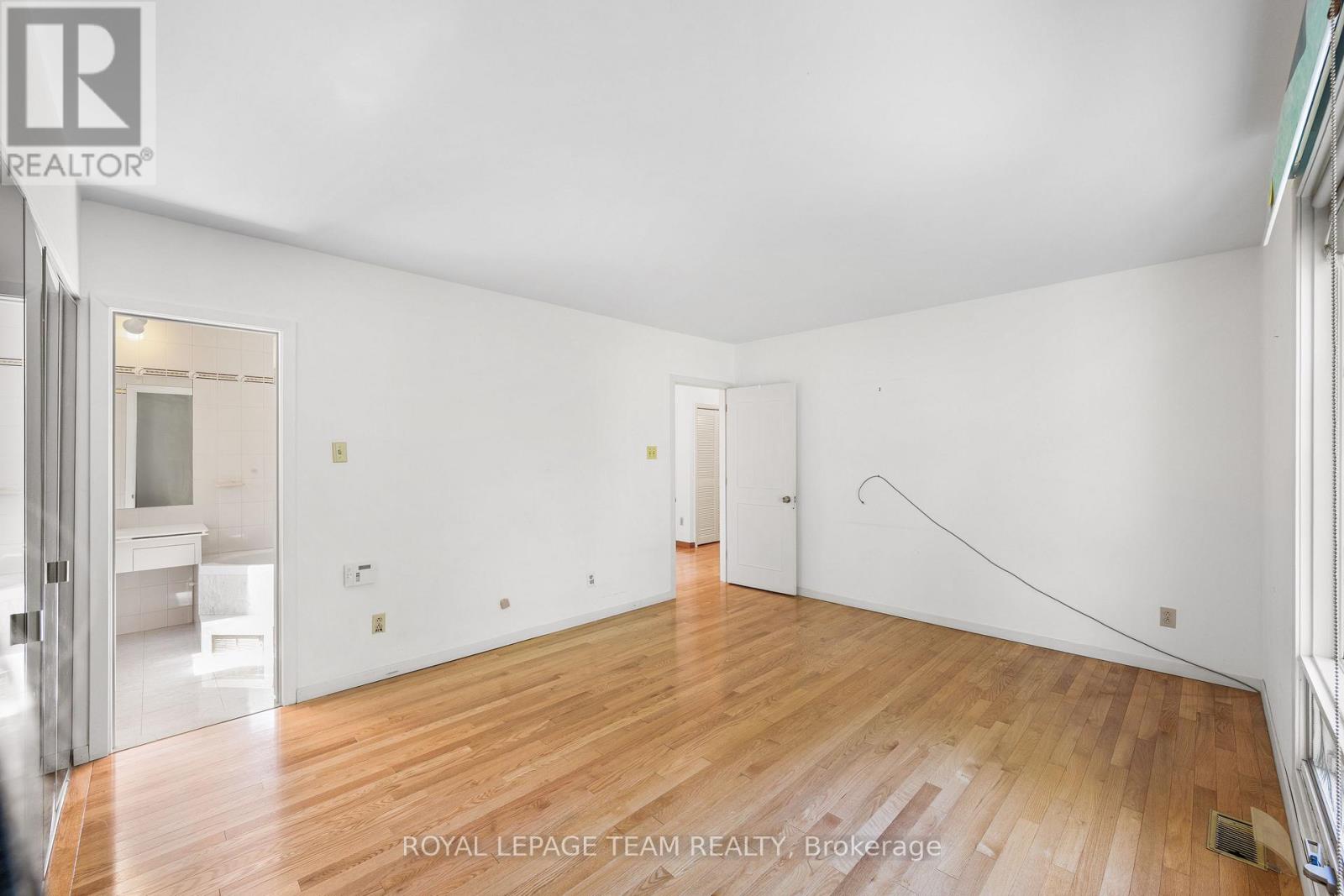 1495 Prince Of Wales Drive, Ottawa, Ontario  K2C 1N8 - Photo 12 - X12456780