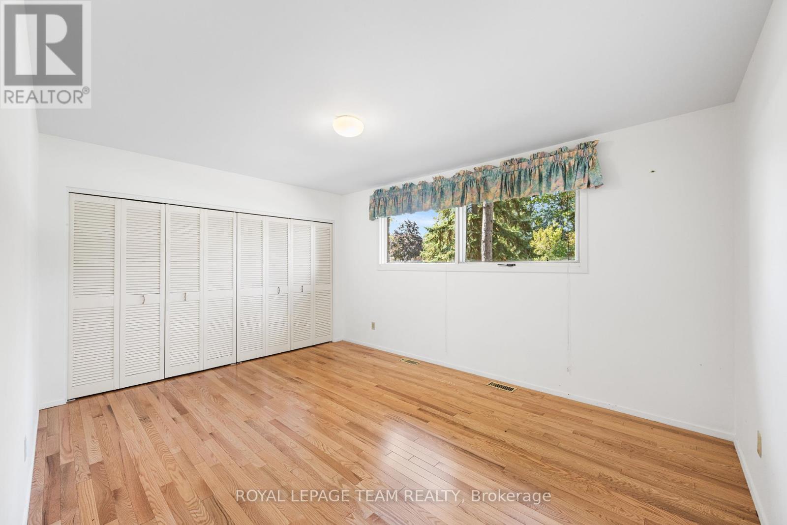 1495 Prince Of Wales Drive, Ottawa, Ontario  K2C 1N8 - Photo 18 - X12456780