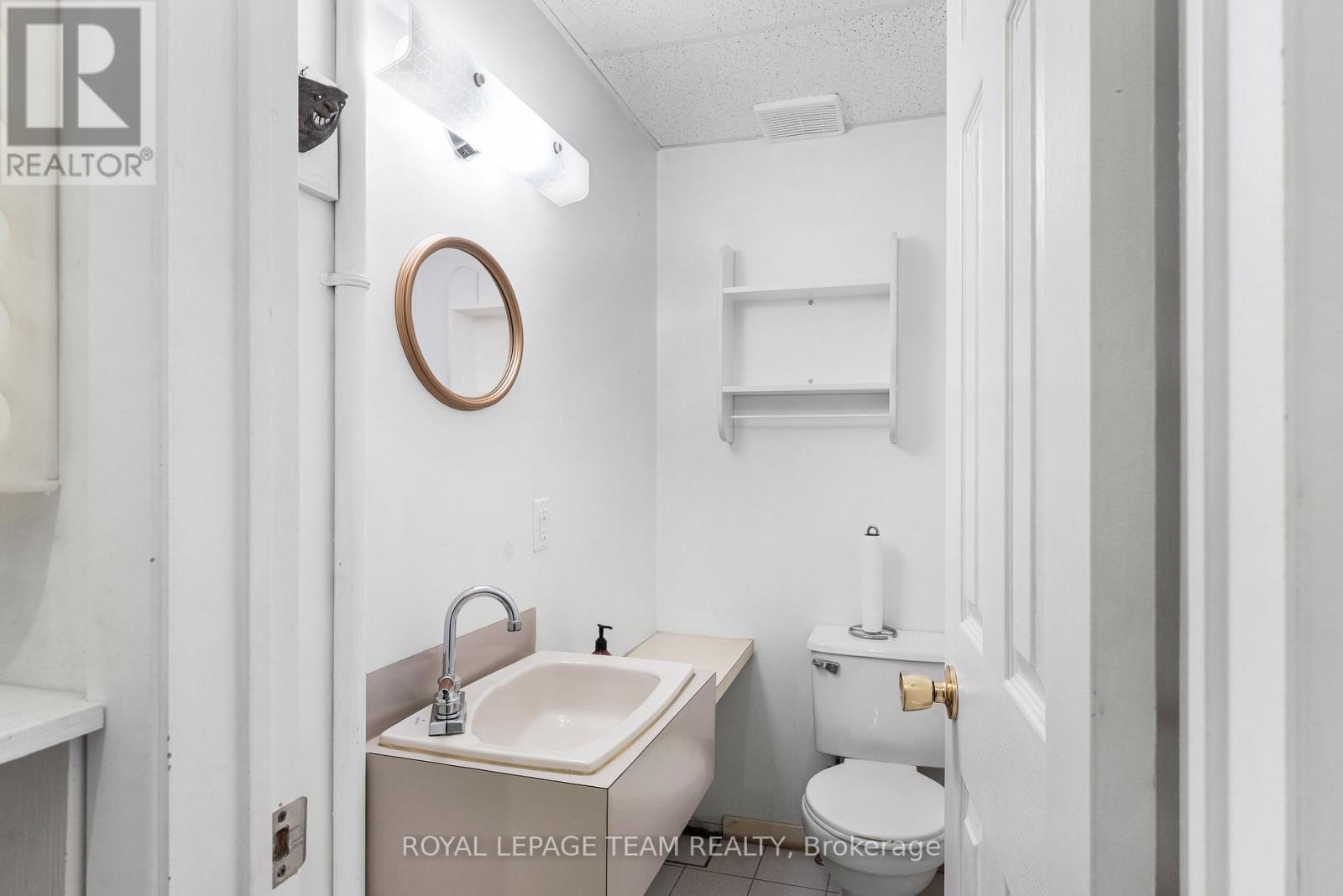 1495 Prince Of Wales Drive, Ottawa, Ontario  K2C 1N8 - Photo 30 - X12456780