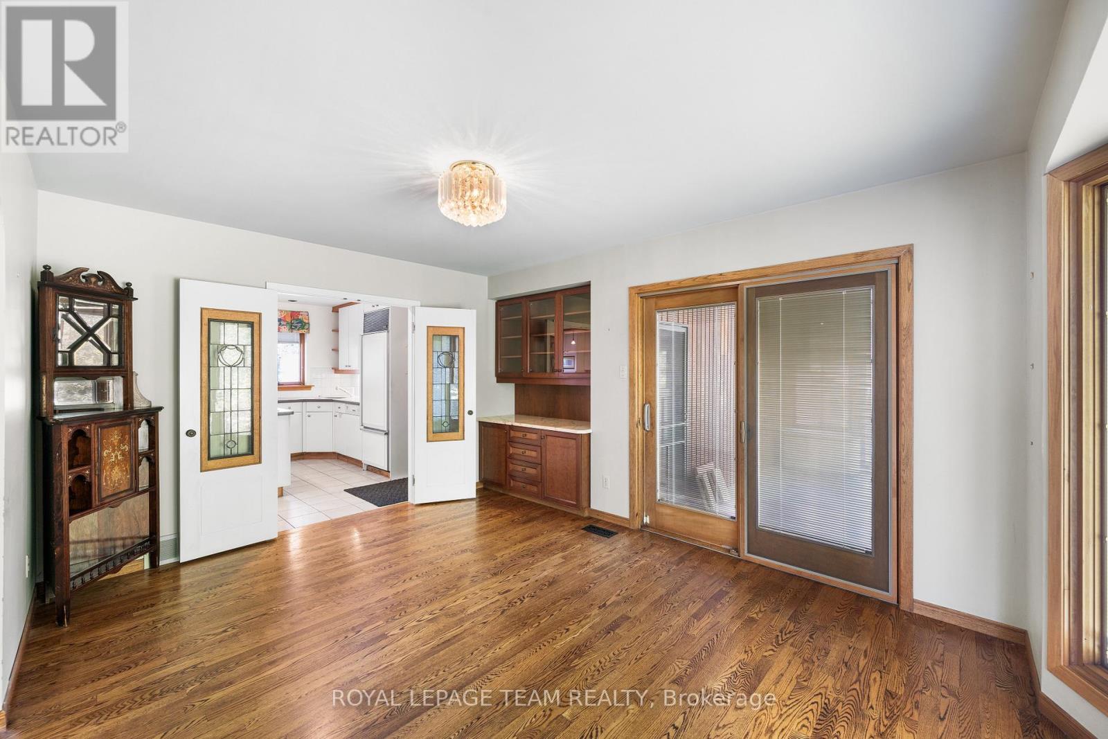 1495 Prince Of Wales Drive, Ottawa, Ontario  K2C 1N8 - Photo 7 - X12456780