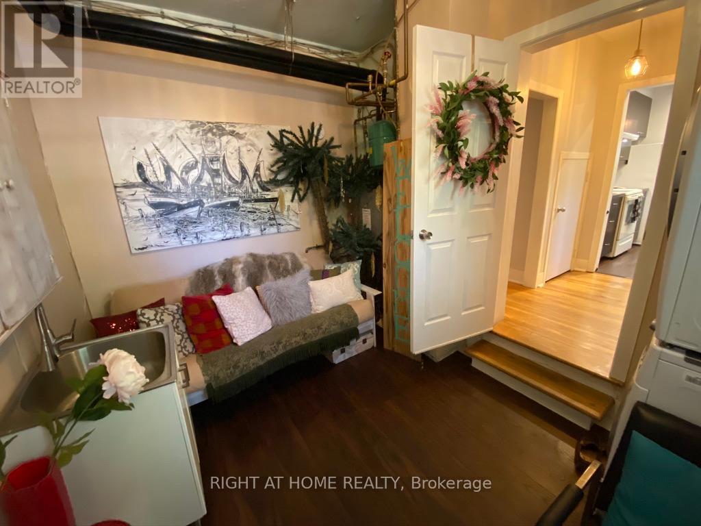 2297 Fox Crescent, Ottawa, Ontario  K2B 7K5 - Photo 19 - X12456787