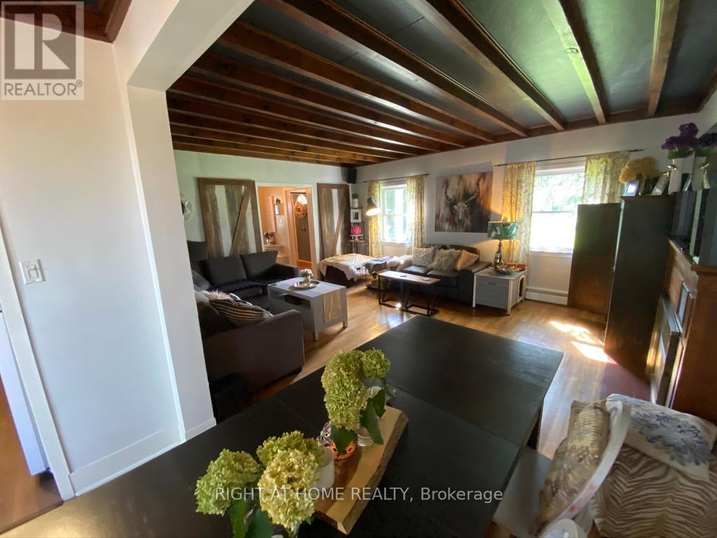 2297 Fox Crescent, Ottawa, Ontario  K2B 7K5 - Photo 6 - X12456787