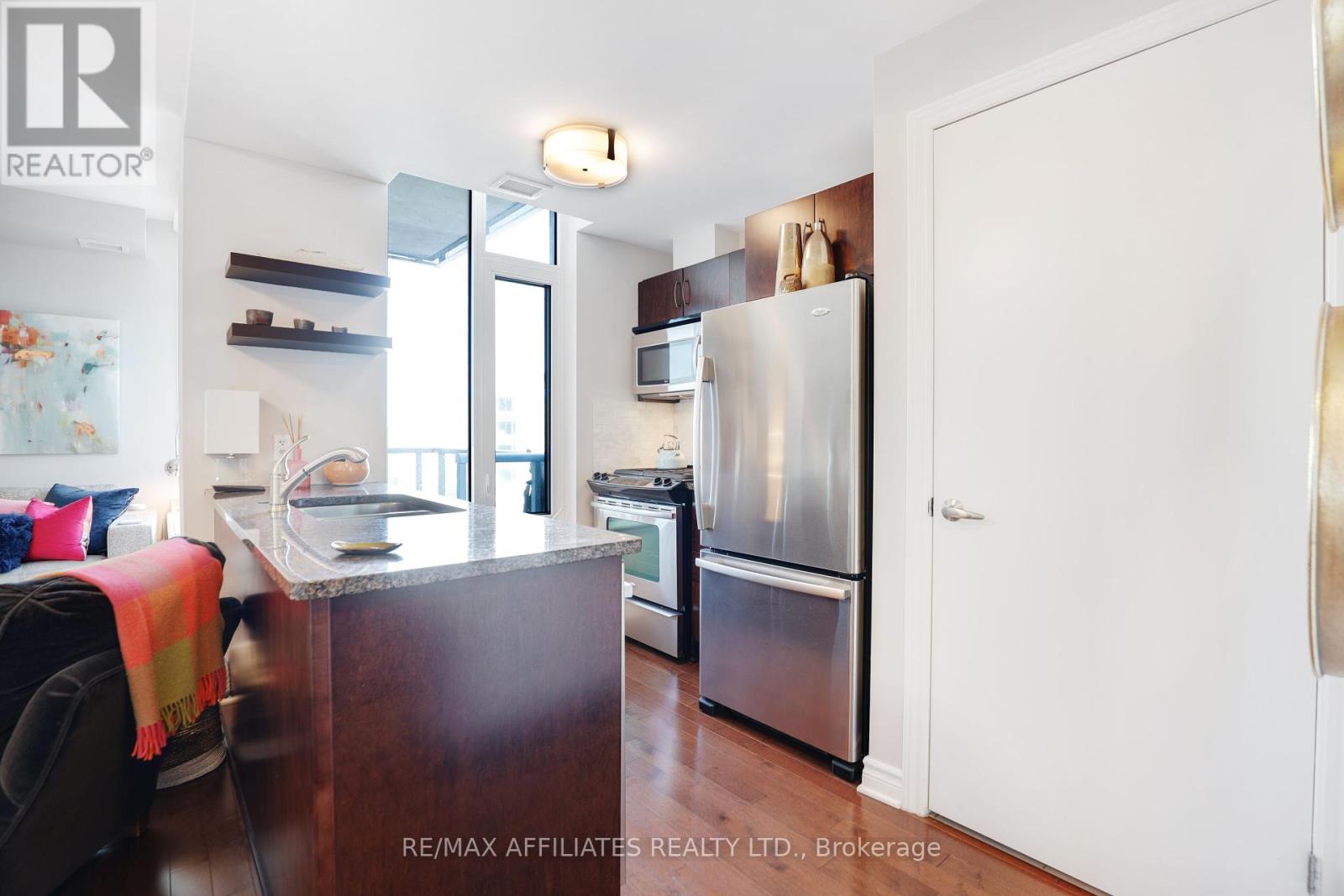 407 - 575 Byron Avenue, Ottawa, Ontario  K2A 1R7 - Photo 14 - X12456798