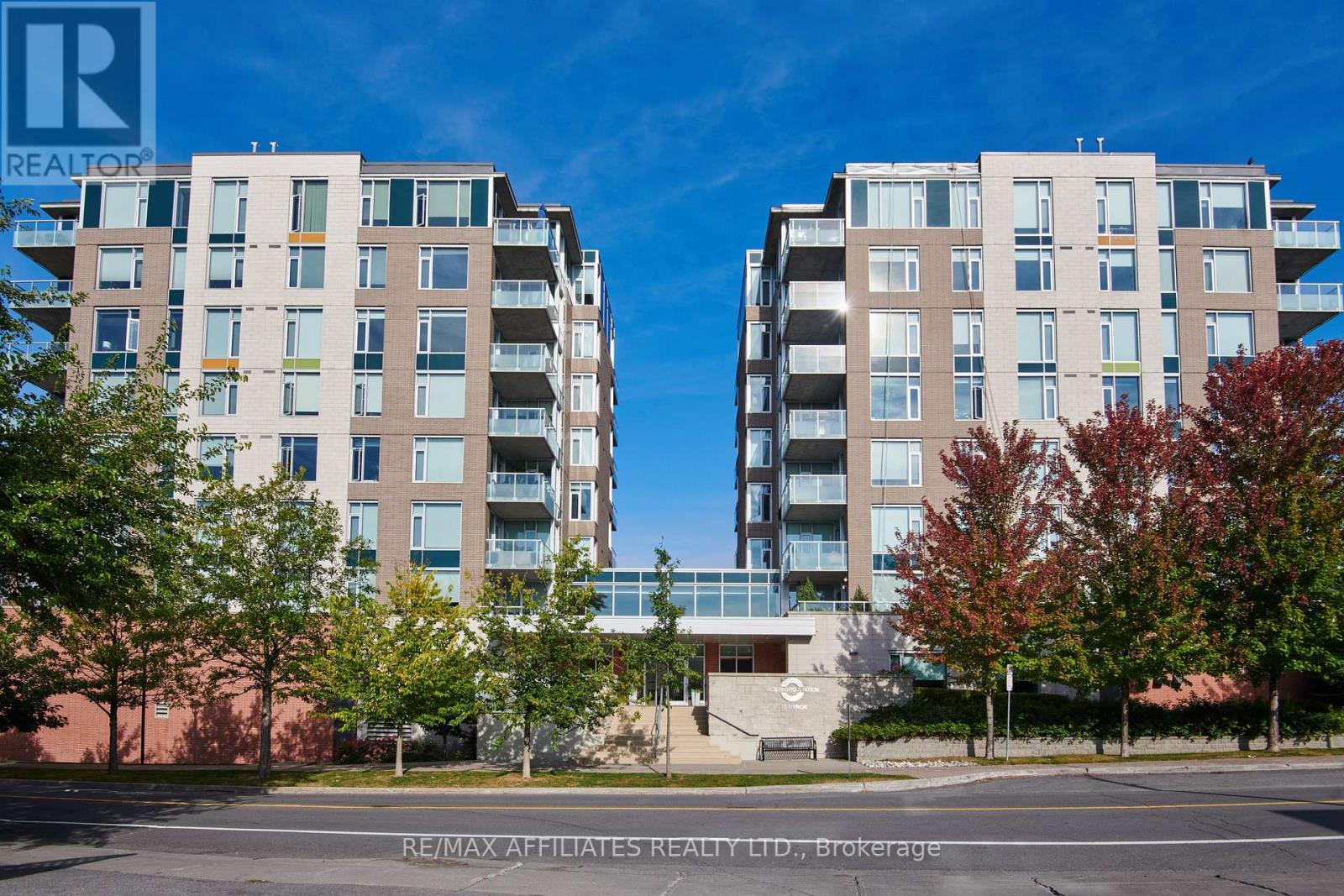 407 - 575 Byron Avenue, Ottawa, Ontario  K2A 1R7 - Photo 4 - X12456798