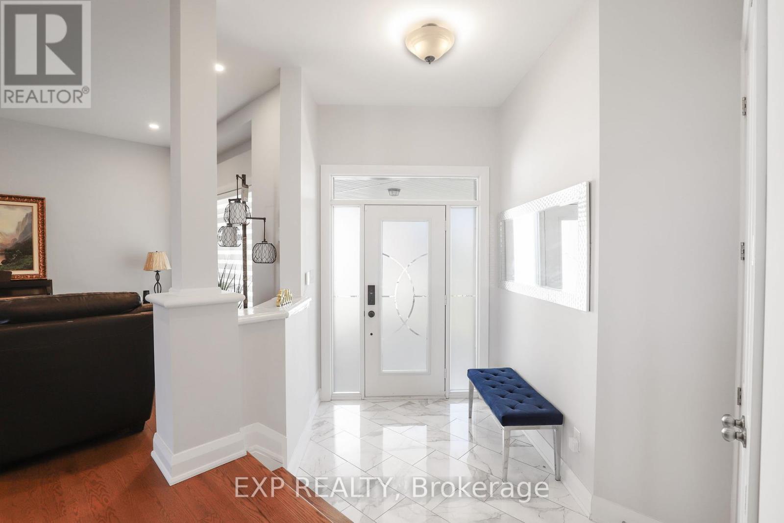 143 Cambie Road, Ottawa, Ontario  K1X 0A6 - Photo 3 - X12456835