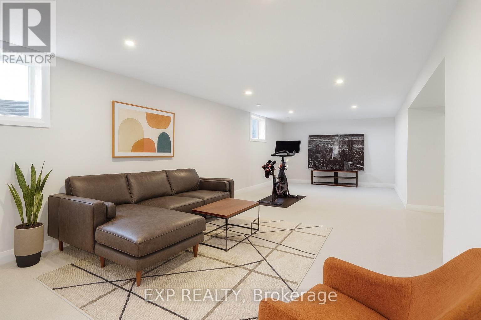 143 Cambie Road, Ottawa, Ontario  K1X 0A6 - Photo 31 - X12456835