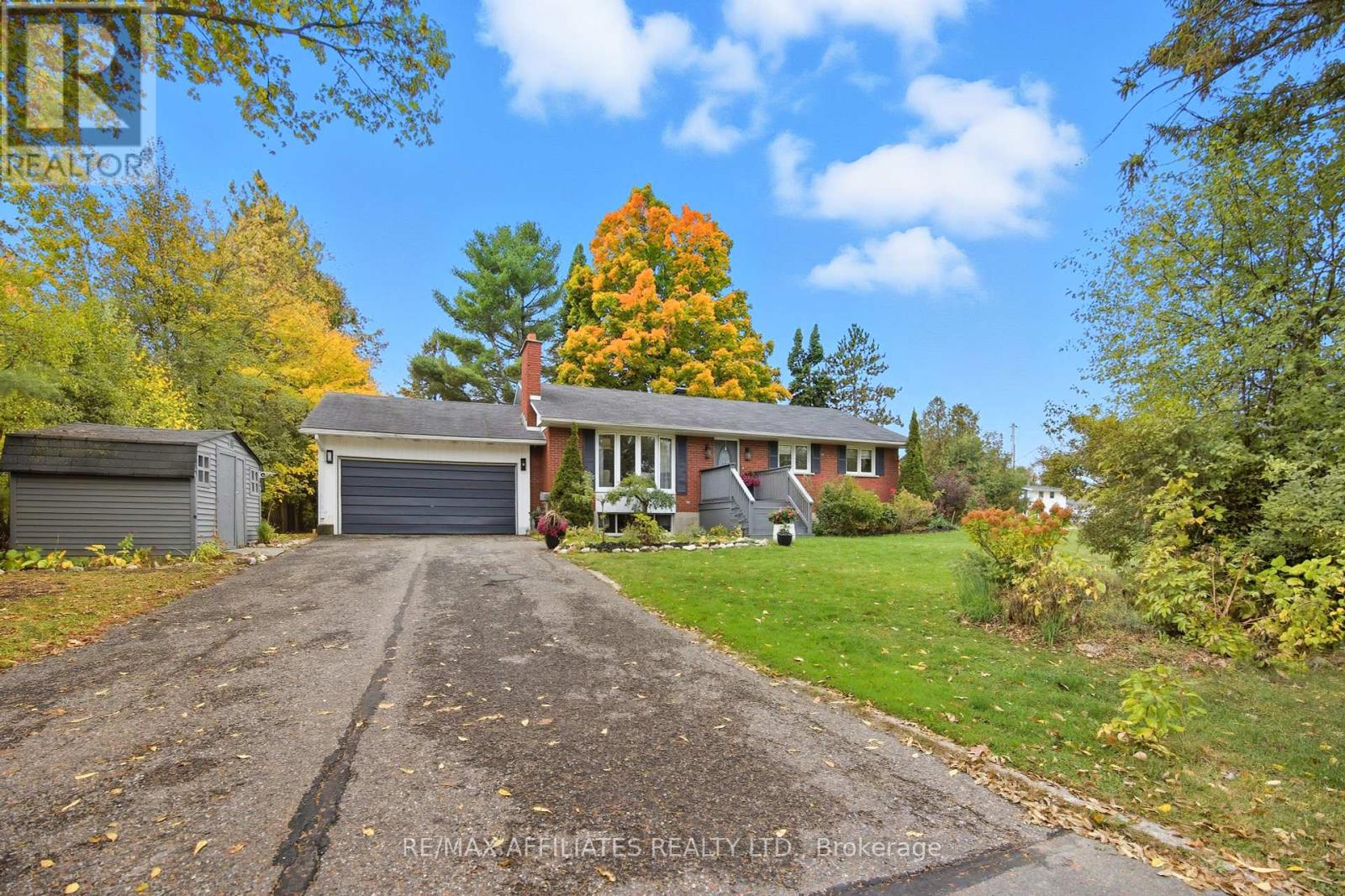 121 Stamford Drive, Drummond/north Elmsley, Ontario  K7H 3C1 - Photo 2 - X12456840