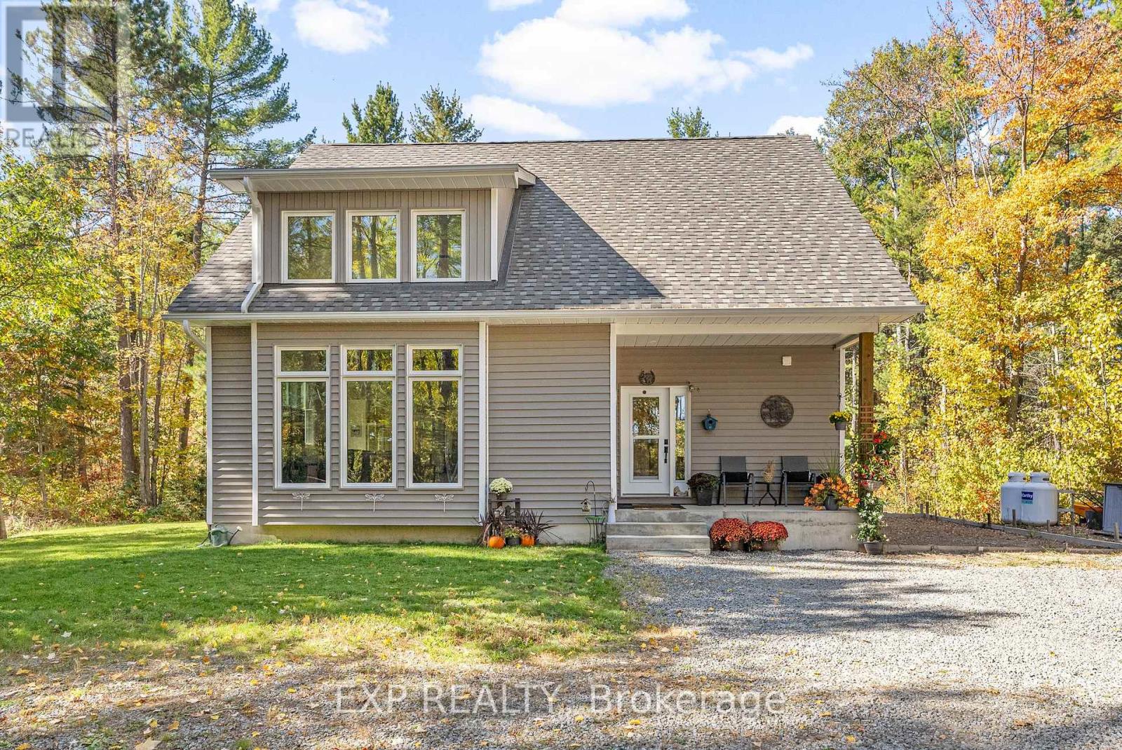 427 Paugh Lake Road, Madawaska Valley, Ontario  K0J 1B0 - Photo 1 - X12456801