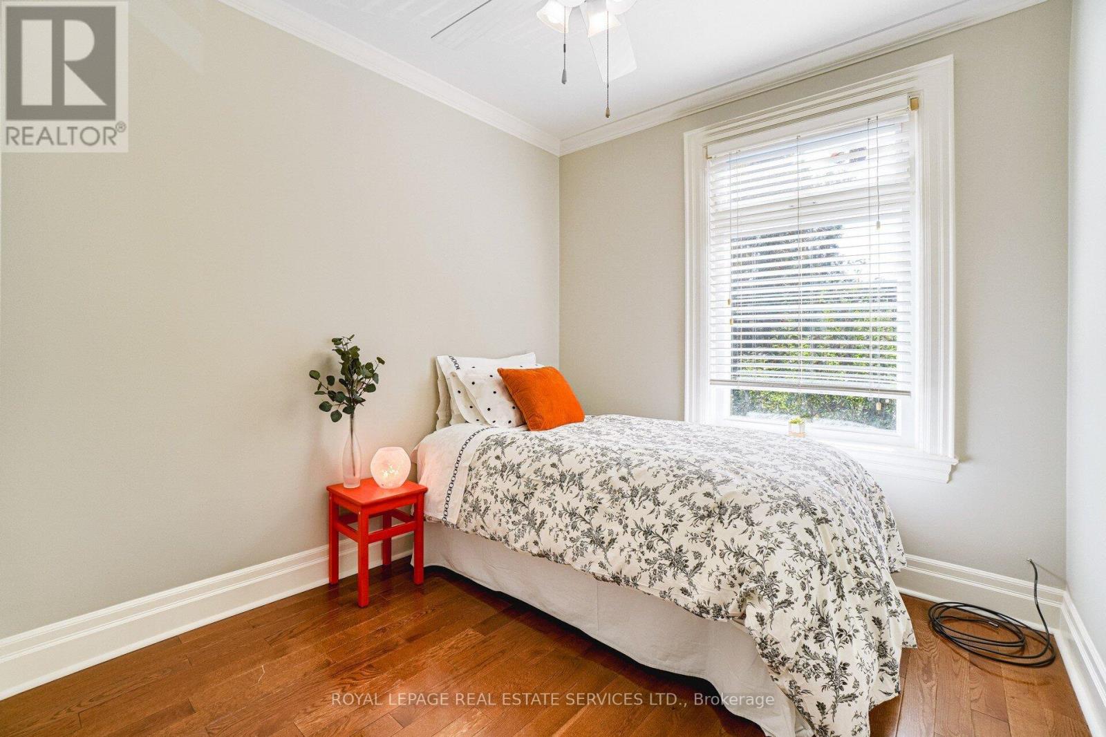 Upper - 117 St Johns Road, Toronto, Ontario  M6P 1V1 - Photo 17 - W12456449