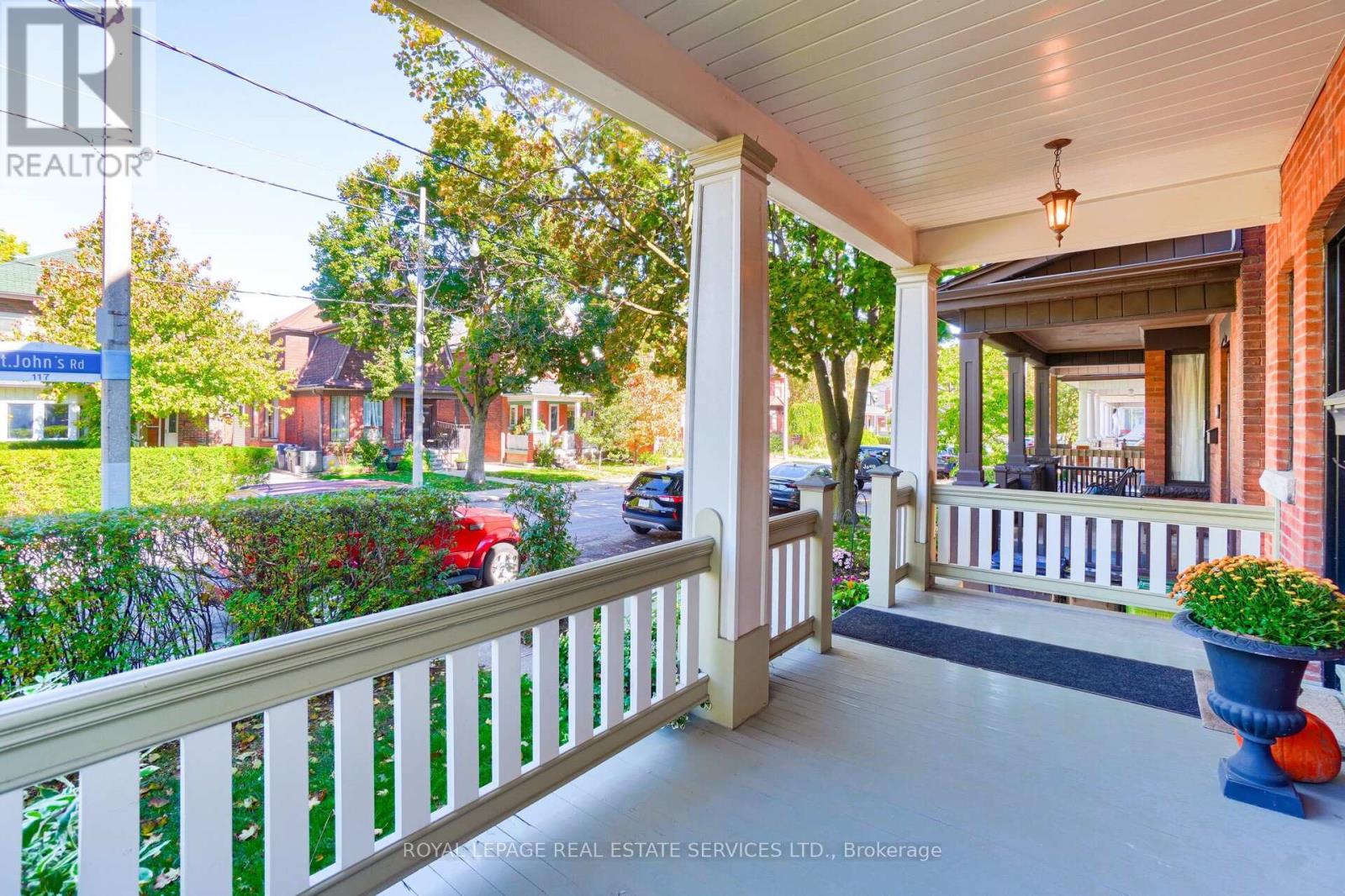 Upper - 117 St Johns Road, Toronto, Ontario  M6P 1V1 - Photo 26 - W12456449