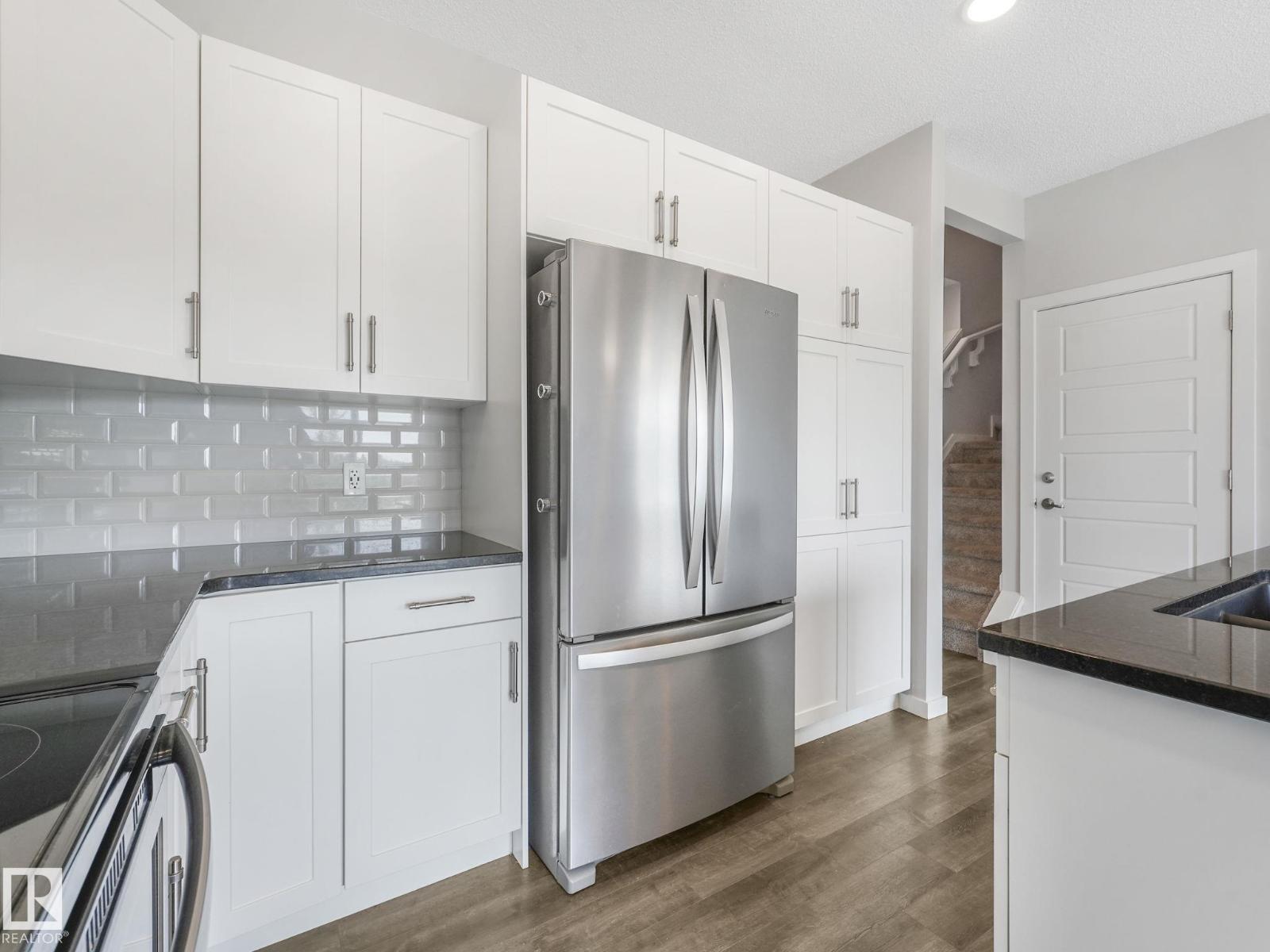 1407 Darby Green Gr Sw, Edmonton, Alberta  T6W 4N4 - Photo 9 - E4461672