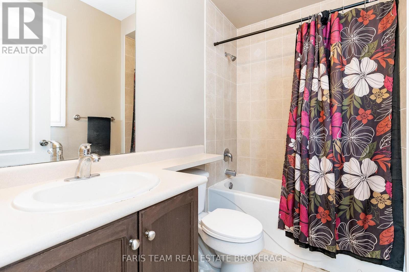 83 White Sands Way, Wasaga Beach, Ontario  L9Z 0E1 - Photo 13 - S12456660