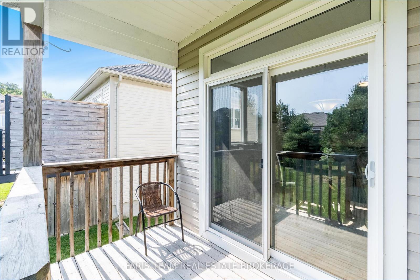83 White Sands Way, Wasaga Beach, Ontario  L9Z 0E1 - Photo 21 - S12456660