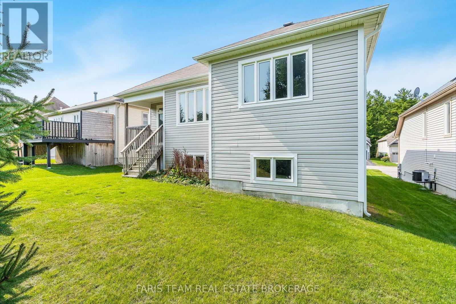 83 White Sands Way, Wasaga Beach, Ontario  L9Z 0E1 - Photo 23 - S12456660