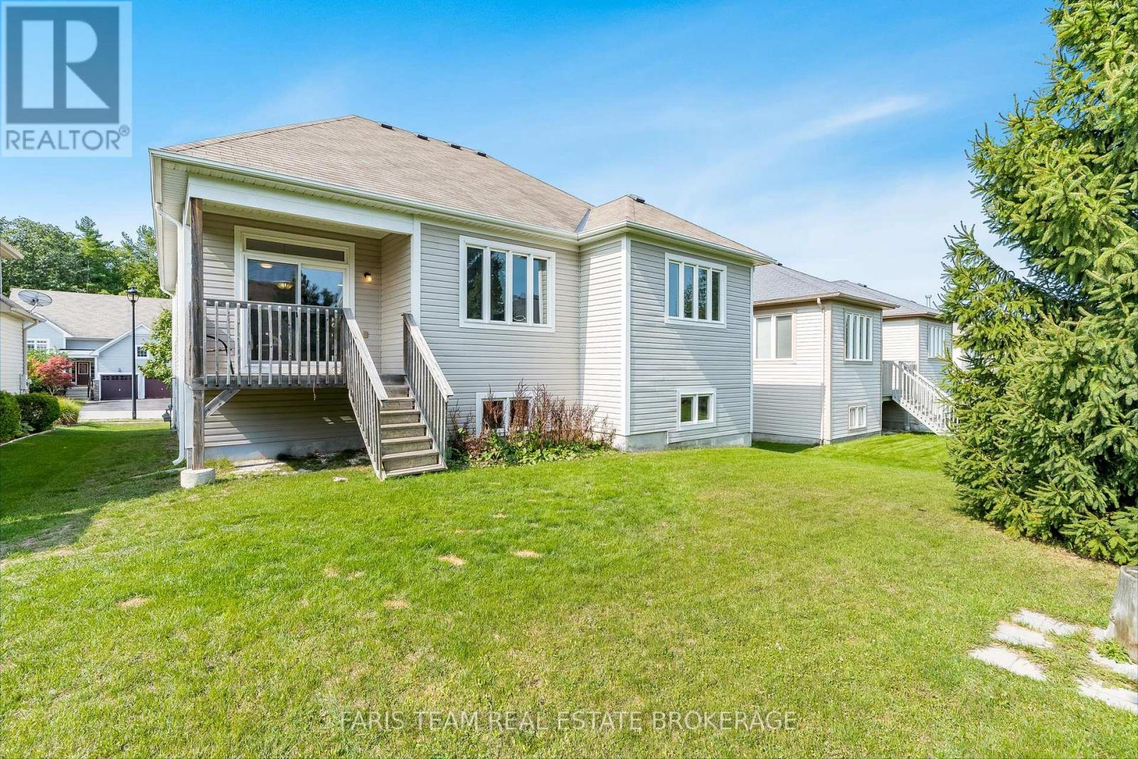 83 White Sands Way, Wasaga Beach, Ontario  L9Z 0E1 - Photo 25 - S12456660