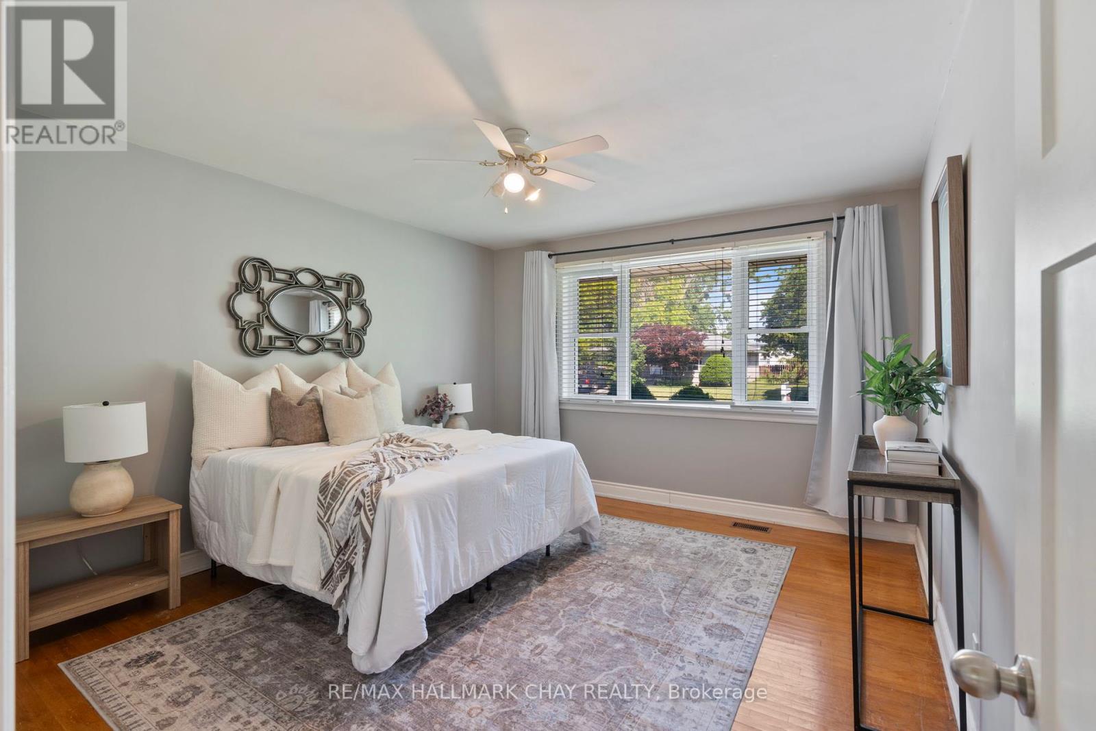205 Wellington Street E, Barrie (City Centre), Ontario  L4M 2C9 - Photo 12 - S12456735
