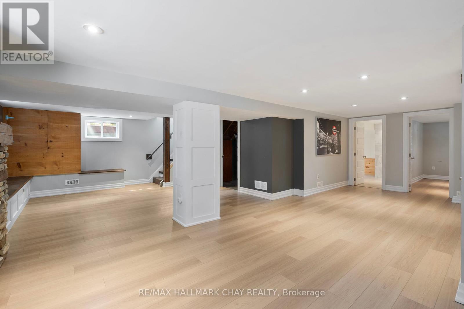 205 Wellington Street E, Barrie (City Centre), Ontario  L4M 2C9 - Photo 18 - S12456735